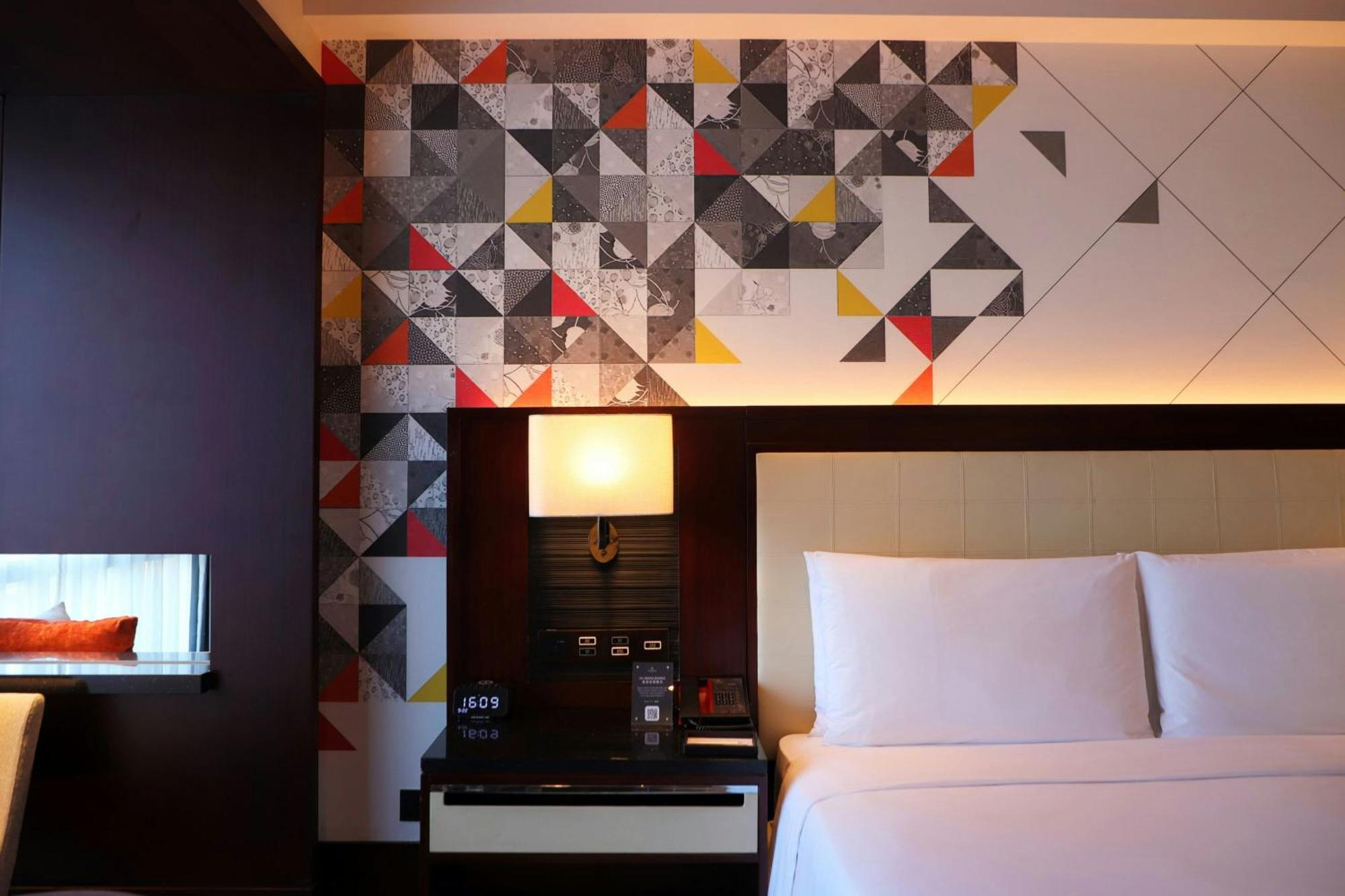 โรงแรมเรอแนสซองซ์ แคปิตัล โรงแรม ปักกิ่ง