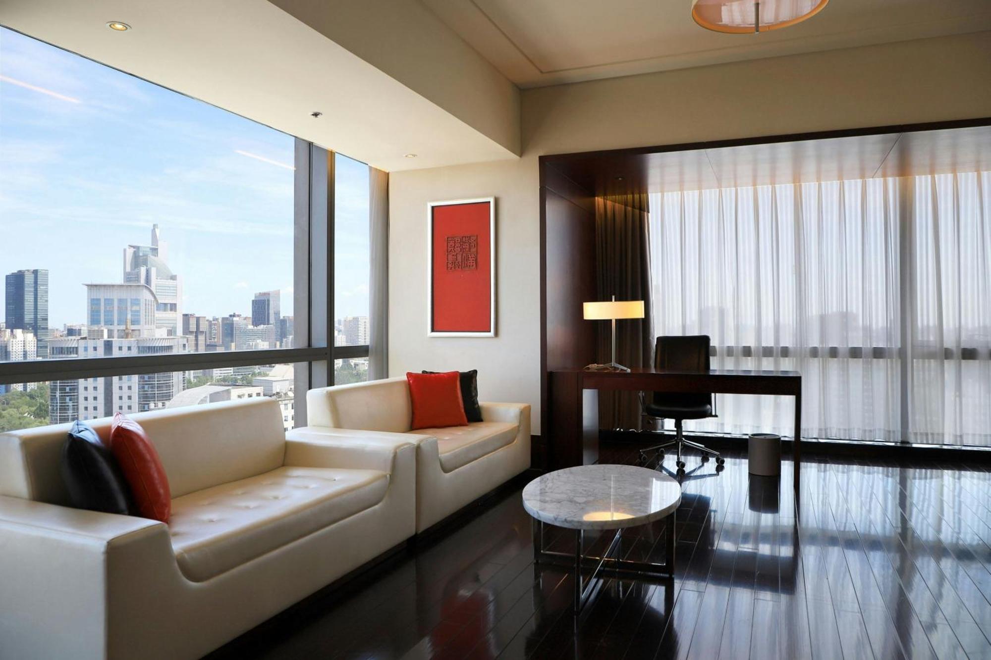โรงแรมเรอแนสซองซ์ แคปิตัล โรงแรม ปักกิ่ง